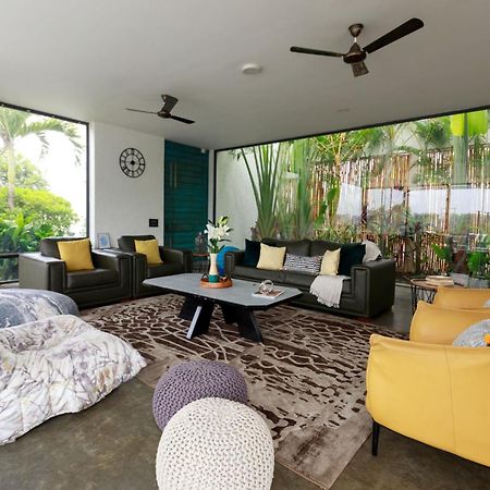 Open House By Stayvista - Nestled In Nature, Featuring A Swimming Pool & Expansive Lawn For A Serene Retreat Shikrapur Exterior foto