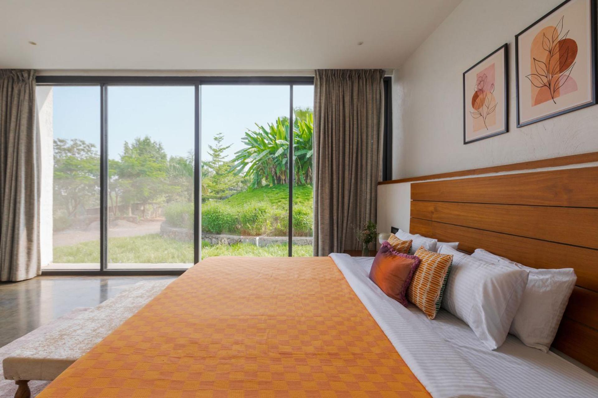 Open House By Stayvista - Nestled In Nature, Featuring A Swimming Pool & Expansive Lawn For A Serene Retreat Shikrapur Exterior foto